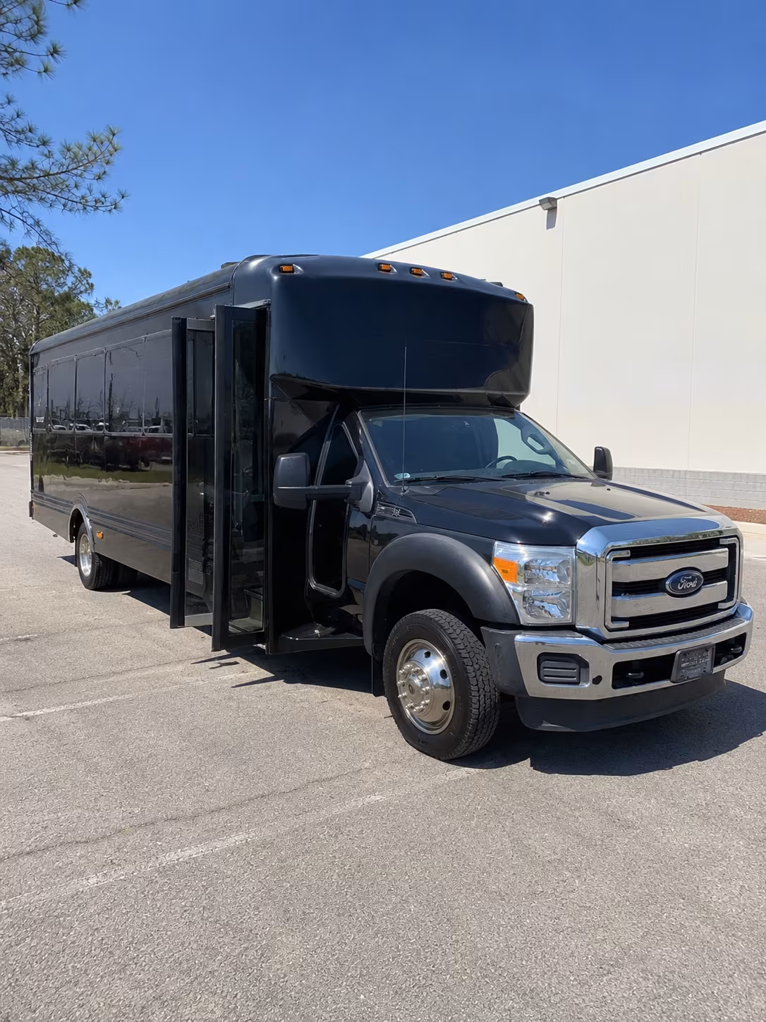 bachelor and bachelorette party buses in vallejo
