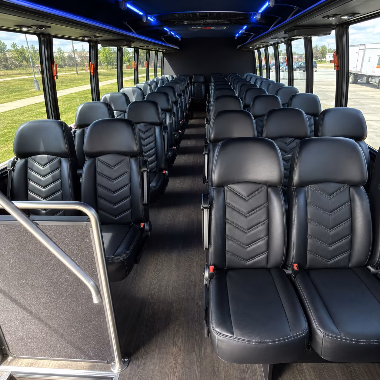 hotel shuttles for conferences and business travel